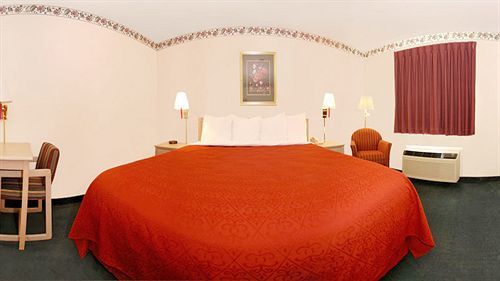 Hotel Baymont By Wyndham - Collins Area