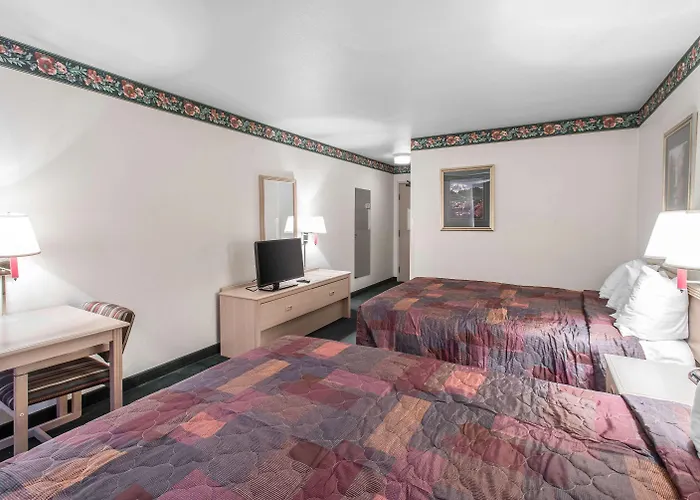 Baymont By Wyndham Loveland - Fort Collins Area