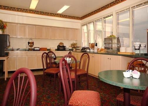 Hotel Baymont By Wyndham - Collins Area