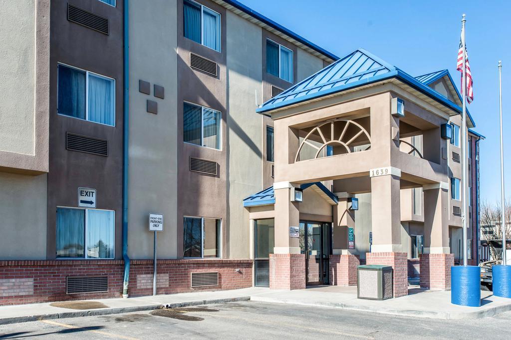 Baymont By Wyndham - Collins Area Hotel