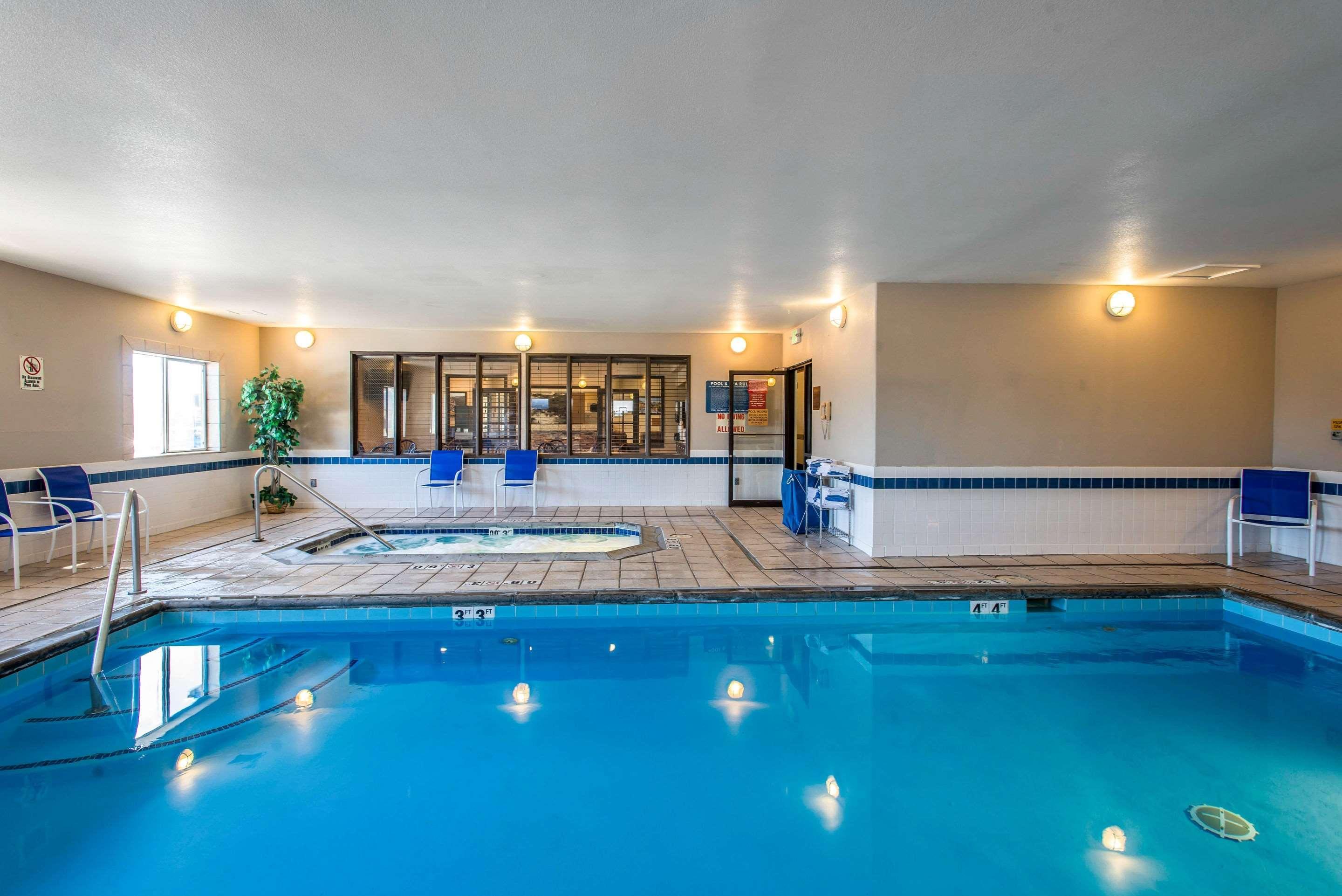 Hotel Baymont By Wyndham - Collins Area 2*